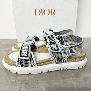 1a7aaac23367577ab72a4ab7adac91a0